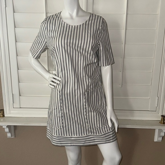 Avec Les Filles Half Sleeve Stripe Shift Dress - Picture 1 of 13